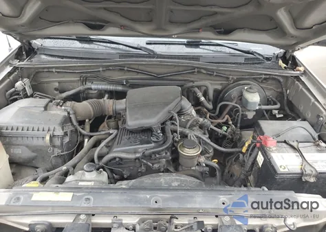 2005 Toyota Tacoma Access Cab from USA, damaged, VIN 5TEUX42N05Z049039